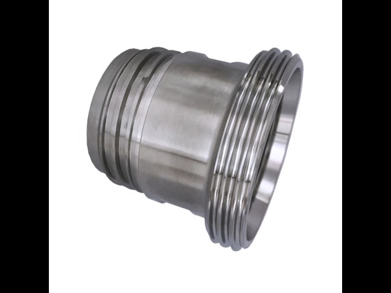 Unser rostfreier IBC-Adapter von SAV zu DN-Nippel ist aus AISI 316 Edelstahl gefertigt. Für Spezialfittings in kompromissloser Industriequalität. Jetzt bestellen!