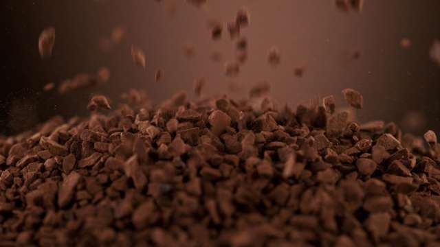 Kaffeegranulat im Haufen