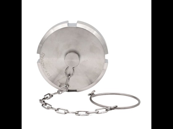 DIN-Blindmutter aus Edelstahl mit Kette sorgt für hygienischen und zuverlässigen Abschluss. Perfekt für die Lebensmittelproduktion. Hier bestellen!