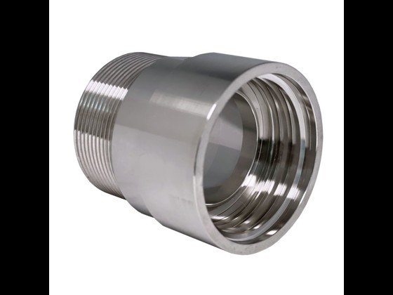 Rostfreier IBC-Adapter von SAV zu BSP aus AISI 316 Stahl. Ideal für Spezialfittings in hoher Industriequalität. Schnell und einfach bestellen!
