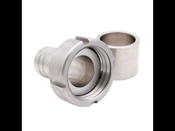 Edelstahl Fitting inklusive SAV Nutmutter und mit Anschlussmöglichkeiten von 2" bis 3. Geeignet für IBC Palettentanks. Bestellen Sie online.