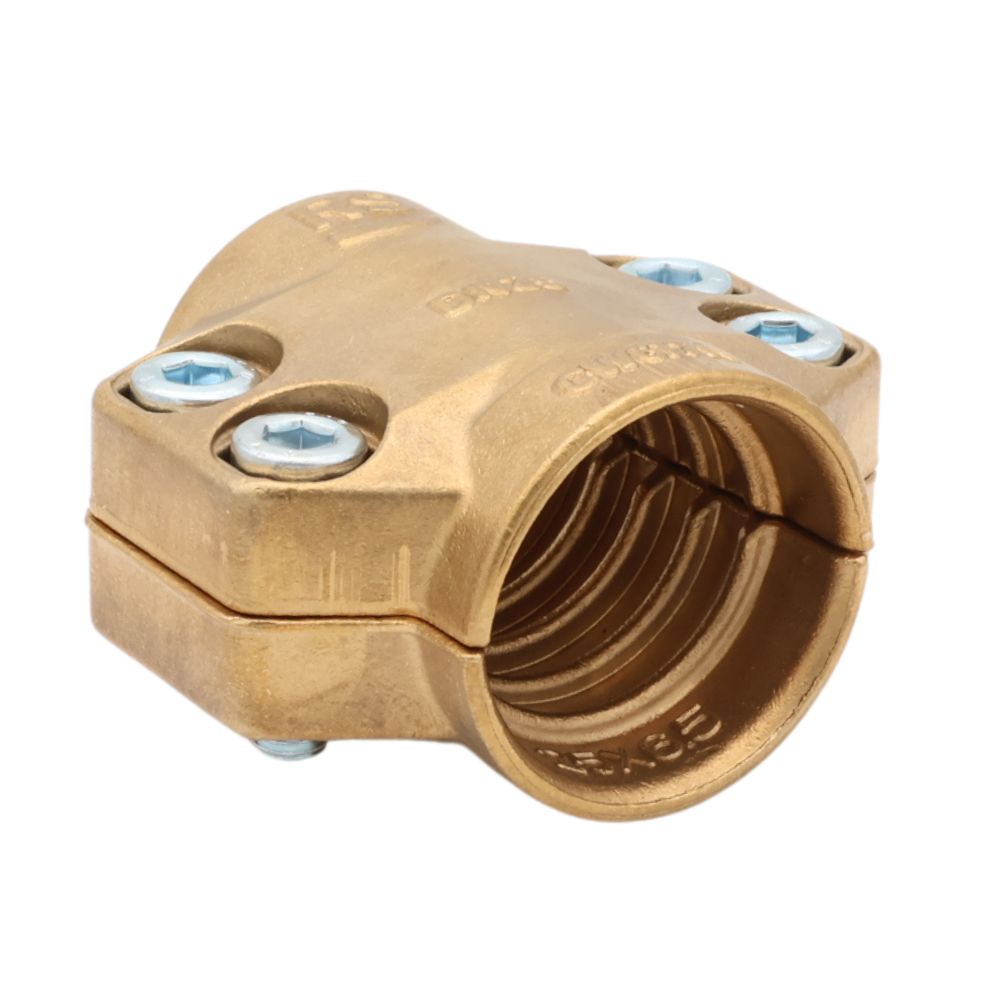 Unsere Messingklemmschalen für DIN 2826, von hoher Qualität, werden für Dampf verwendet. Werden für optimale Sicherheit mit Schrauben um den Schlauch gespannt