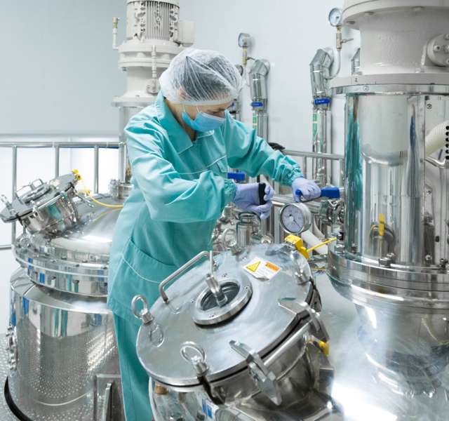 Lagerhaus-führender B2B-Lieferant von technischen Geräten & Speziallösungen für die Prozessindustrie