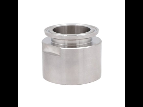Rostfreier ISO Clamp Bundklemmstutzen mit BSP-Muffe aus Edelstahl AISI 316. Bestellen Sie hier spezielle Lebensmittelfittings in bester Industriequalität.